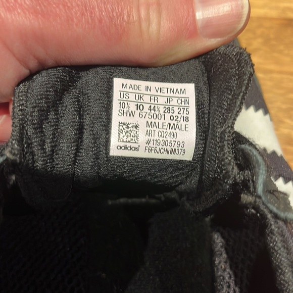 Super rare pair of adidas I-5923
Black Boost sneakers - Picture 6 of 6